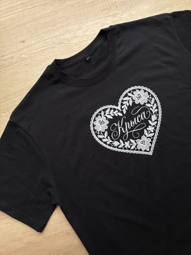 Принт на футболке Крыса