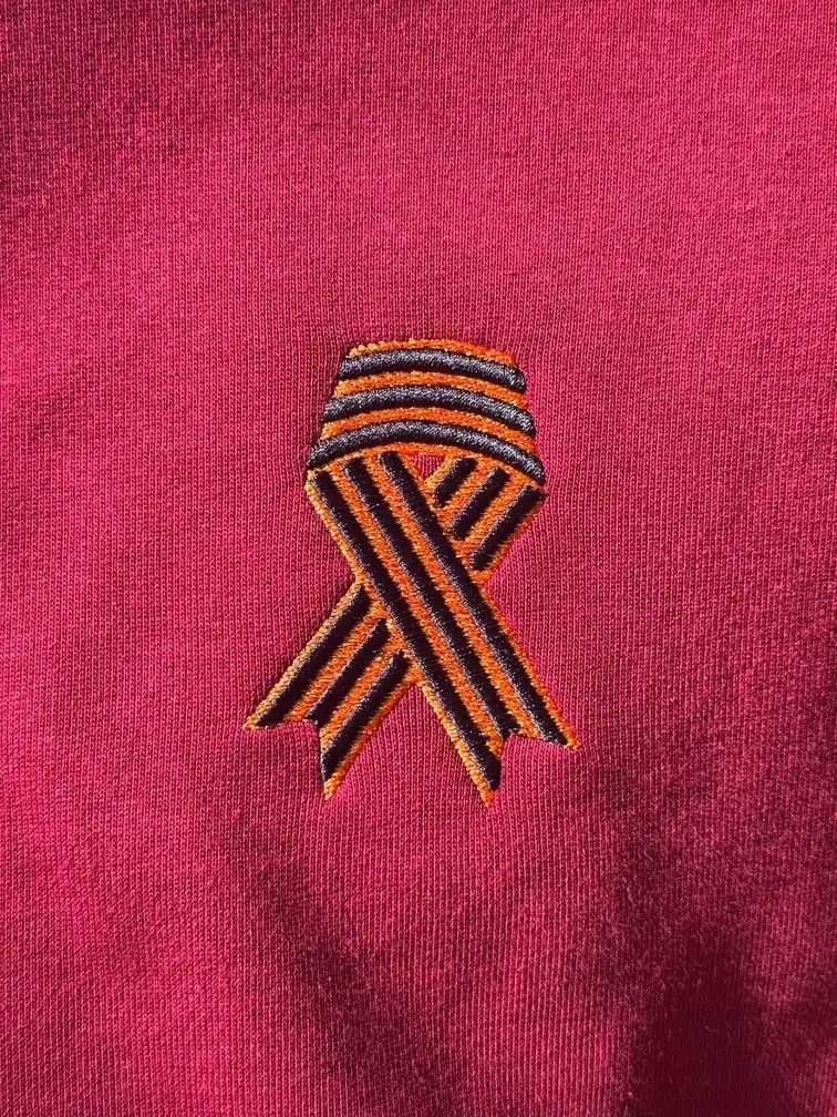 акция-бесплатная-вышивка-на-толстовках