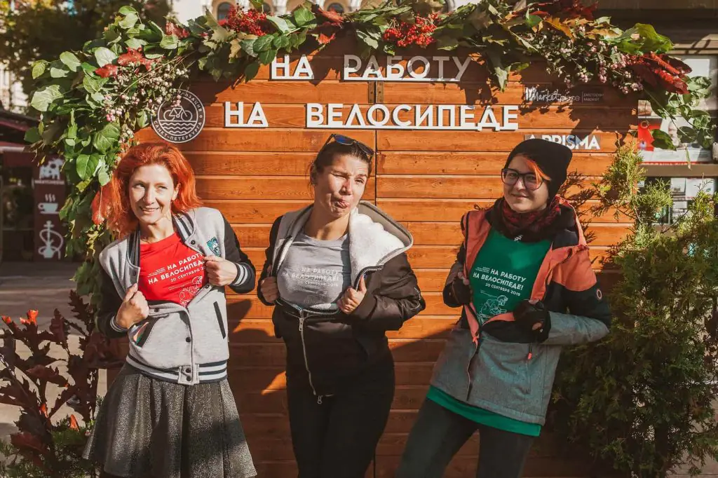 Купить футболки для печати оптом в компании ЯМАЙКА